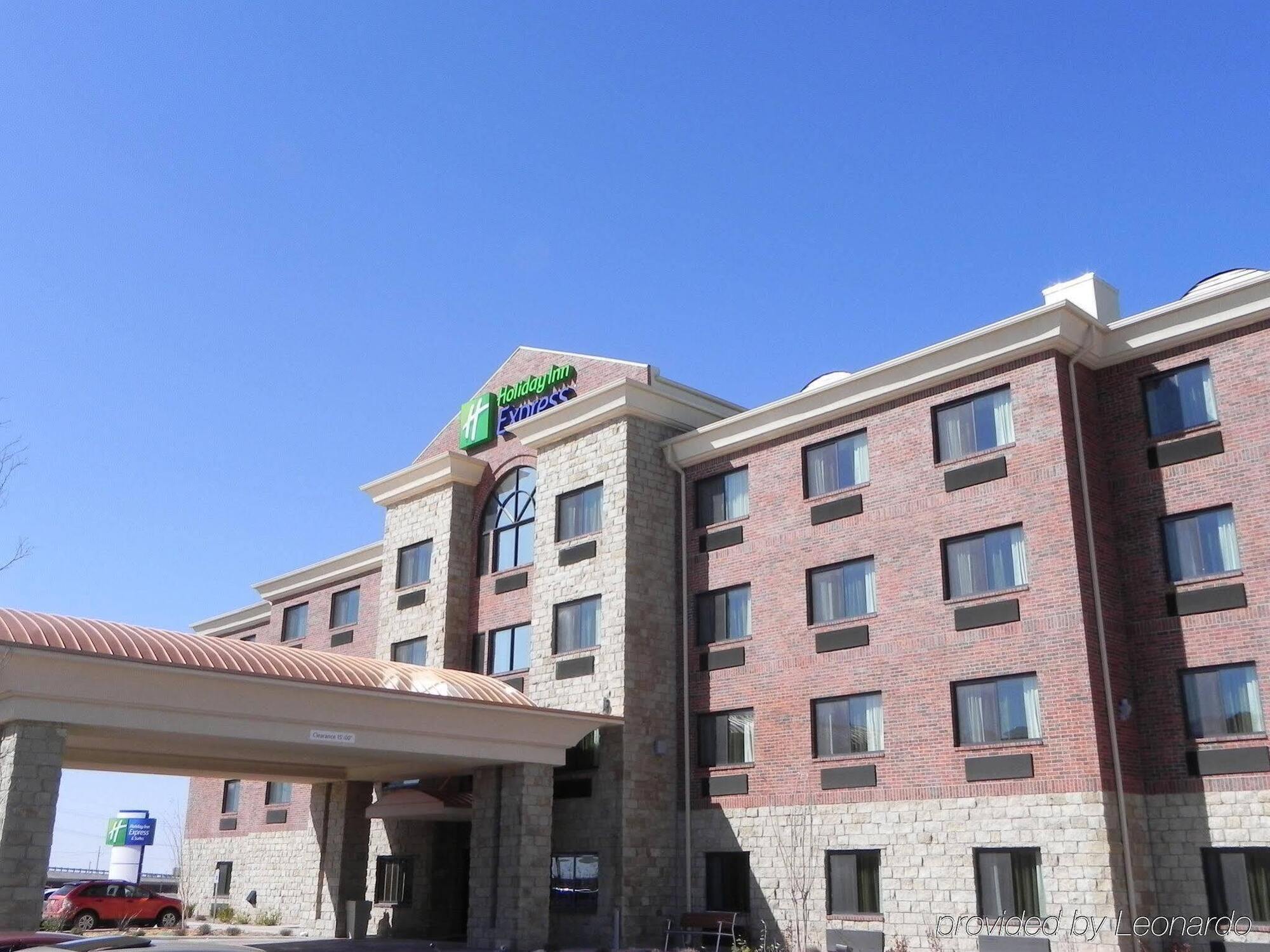 Holiday Inn Express & Suites Lubbock West By Ihg Exterior photo